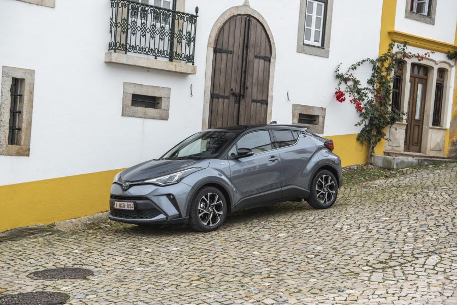  Toyota C-HR Hybrid 2019 года  (WW) (фото 121 из 174)